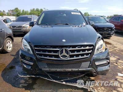 Piąte zdjęcie samochodu w środku: 2015 MERCEDES-BENZ ML 350 4MATIC VIN:4JGDA5HB3FA536232 - miniatura