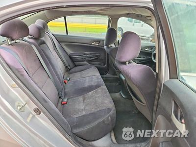 Zdjęcie 10 z 12 samochodu: 2011 HONDA ACCORD LX VIN:1HGCP2F35BA098205 - miniatura