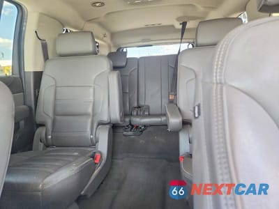 Zdjęcie 10 z 13 samochodu: 2018 GMC YUKON XL DENALI VIN:1GKS2HKJXJR198689 - miniatura