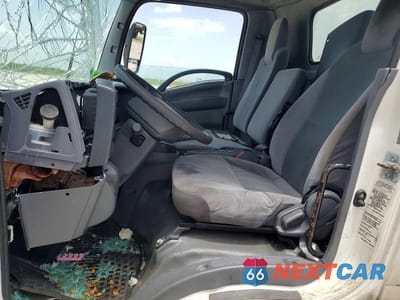 Zdjęcie 7 z 13 samochodu: 2019 ISUZU NPR XD VIN:JALC4W168K7K01225 - miniatura