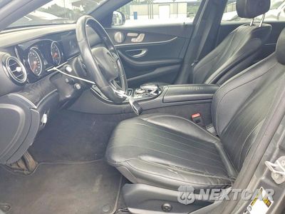 Zdjęcie 7 z 12 samochodu: 2017 MERCEDES-BENZ E 300 4MATIC VIN:WDDZF4KB0HA029330 - miniatura
