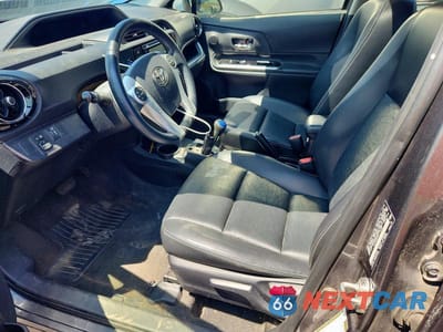 Zdjęcie 7 z 13 samochodu: 2016 TOYOTA PRIUS C FOUR VIN:JTDKDTB3XG1115859 - miniatura