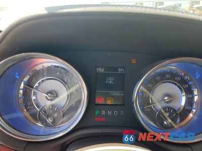 Zdjęcie 9 z 13 samochodu: 2011 CHRYSLER 300C VIN:2C3CA6CTXBH530160 - miniatura