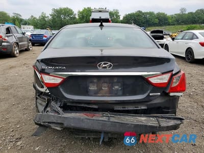 Zdjęcie 6 z 13 samochodu: 2011 HYUNDAI SONATA LIMITED VIN:5NPEC4AC8BH119613 - miniatura