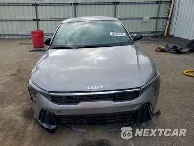 Piąte zdjęcie samochodu w środku: 2026 KIA K4 GT LINE VIN:3KPFW4DE5TE309772 - miniatura