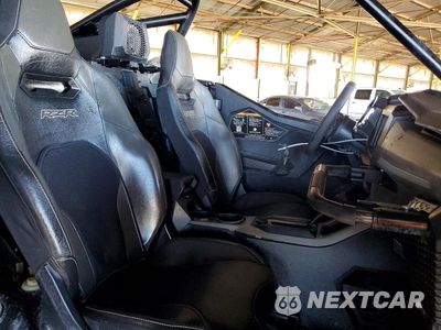 Zdjęcie 6 z 10 samochodu: 2025 POLARIS RZR PRO R VIN:3NSRPD2K5SG069949 - miniatura