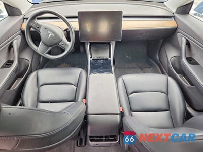Zdjęcie 8 z 12 samochodu: 2019 TESLA MODEL 3 VIN:5YJ3E1EA0KF309140 - miniatura