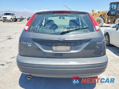 Zdjęcie 6 z 12 samochodu: 2005 FORD FOCUS ZX3 VIN:3FAFP31N55R105096 - miniatura