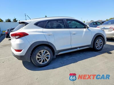 Trzecie zdjęcie samochodu z tyłu: 2017 HYUNDAI TUCSON SE VIN:KM8J33A47HU283916 - miniatura