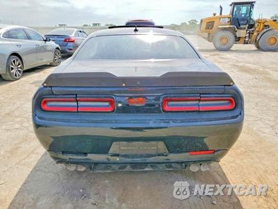 Zdjęcie 6 z 12 samochodu: 2016 DODGE CHALLENGER R/T SCAT PACK VIN:2C3CDZFJ6GH217696 - miniatura