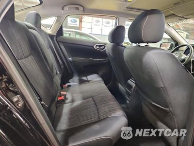 Zdjęcie 10 z 12 samochodu: 2017 NISSAN SENTRA SV VIN:3N1AB7AP6HY389511 - miniatura