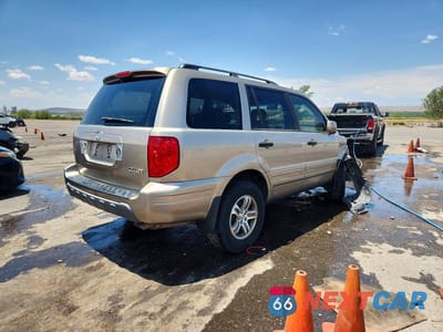 Trzecie zdjęcie samochodu z tyłu: 2005 HONDA PILOT EX VIN:5FNYF18455B030134 - miniatura