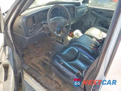 Zdjęcie 8 z 12 samochodu: 2007 CHEVROLET SILVERADO K2500 HEAVY DUTY VIN:1GCHK29U97E147753 - miniatura