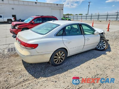 Trzecie zdjęcie samochodu z tyłu: 2009 HYUNDAI AZERA GLS VIN:KMHFC46D39A349918 - miniatura