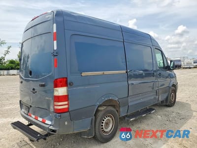 Trzecie zdjęcie samochodu z tyłu: 2018 MERCEDES-BENZ SPRINTER 2500 VIN:WD3PE7CD1JP647842 - miniatura