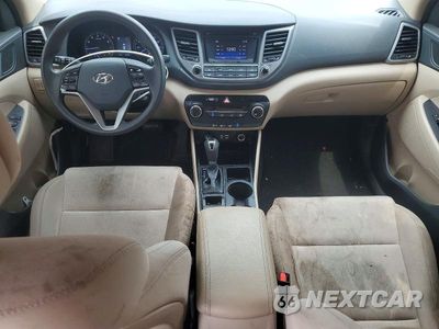 Zdjęcie 8 z 12 samochodu: 2017 HYUNDAI TUCSON SE VIN:KM8J3CA45HU517311 - miniatura