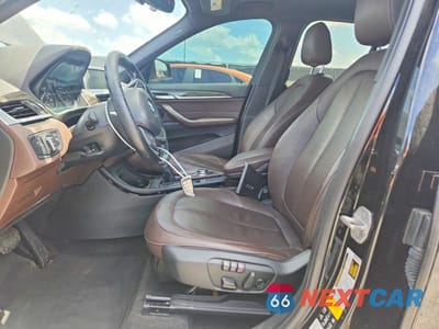 Zdjęcie 7 z 13 samochodu: 2017 BMW X1 XDRIVE28I VIN:WBXHT3Z37H4A53653 - miniatura