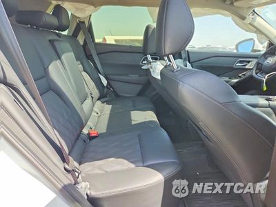 Zdjęcie 10 z 12 samochodu: 2025 NISSAN ROGUE PLATINUM VIN:JN8BT3DD8SW300968 - miniatura