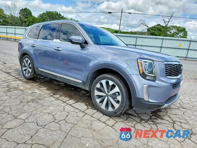 Czwarte zdjęcie samochodu z boku: 2020 KIA TELLURIDE S VIN:5XYP64HCXLG010021 - miniatura