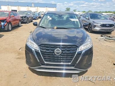 Piąte zdjęcie samochodu w środku: 2021 NISSAN KICKS SV VIN:3N1CP5CV5ML501944 - miniatura