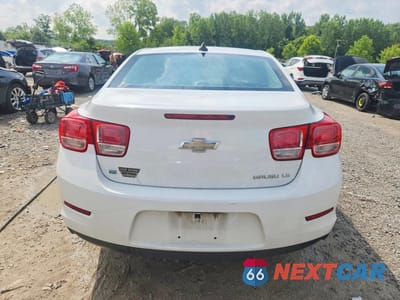 Zdjęcie 6 z 12 samochodu: 2015 CHEVROLET MALIBU LS VIN:1G11B5SLXFF348678 - miniatura
