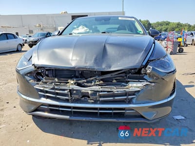 Piąte zdjęcie samochodu w środku: 2021 HYUNDAI SONATA HYBRID SEL VIN:KMHL34JJ0MA032509 - miniatura