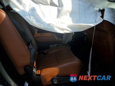 Zdjęcie 11 z 13 samochodu: 2019 TOYOTA SEQUOIA PLATINUM VIN:5TDDY5G18KS171505 - miniatura