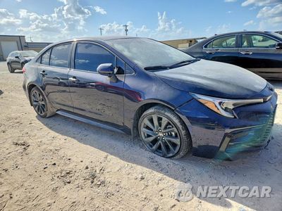 Czwarte zdjęcie samochodu z boku: 2026 TOYOTA COROLLA SE VIN:5YFS4MCE3TP264870 - miniatura
