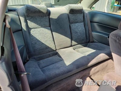 Zdjęcie 6 z 10 samochodu: 2000 HONDA 2DCV VIN:1HGEJ8244YL024976 - miniatura