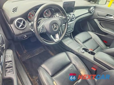 Zdjęcie 8 z 12 samochodu: 2016 MERCEDES-BENZ CLA 250 4MATIC VIN:WDDSJ4GB4GN303225 - miniatura