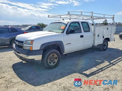 2007 CHEVROLET SILVERADO K2500 HEAVY DUTY 1GCHK29U97E147753 - główne zdjęcie licytacji z USA - miniatura