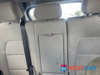 Zdjęcie 10 z 13 samochodu: 2019 HYUNDAI TUCSON SE VIN:KM8J2CA49KU857605 - miniatura