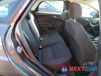 Zdjęcie 10 z 12 samochodu: 2017 FORD FOCUS SE VIN:1FADP3F28HL250576 - miniatura