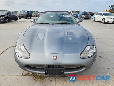 Piąte zdjęcie samochodu w środku: 2002 JAGUAR XKR VIN:SAJDA42B12PA25783 - miniatura