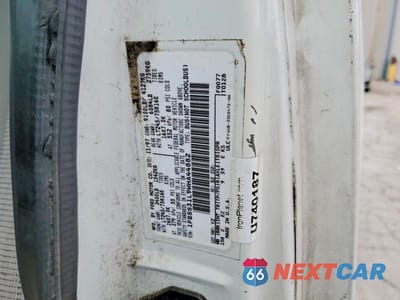 Zdjęcie 13 z 13 samochodu: 1998 FORD E350 VIN:1FBSS31L9WHA44882 - miniatura