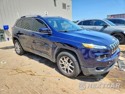 Czwarte zdjęcie samochodu z boku: 2016 JEEP CHEROKEE LATITUDE VIN:1C4PJMCSXGW283045 - miniatura