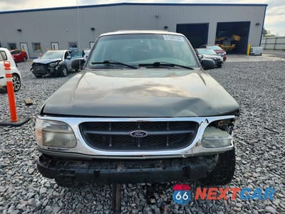 Piąte zdjęcie samochodu w środku: 1999 FORD EXPLORER VIN:1FMZU34E8XZB78632 - miniatura