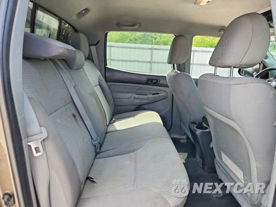 Zdjęcie 10 z 12 samochodu: 2012 TOYOTA TACOMA DOUBLE CAB VIN:5TFLU4EN9CX041624 - miniatura