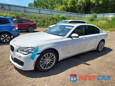 2015 BMW 750 LXI WBAYF8C52FD655167 - główne zdjęcie licytacji z USA - miniatura