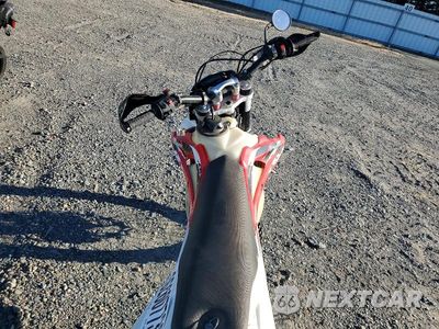 Zdjęcie 6 z 8 samochodu: 2014 HUSQVARNA TE 310 VIN:ZKHKCEDJ3EV000193 - miniatura