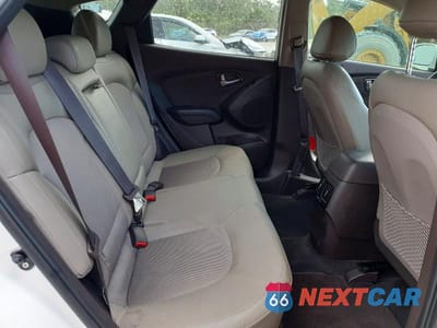 Zdjęcie 11 z 13 samochodu: 2015 HYUNDAI TUCSON SE VIN:KM8JU3AG1FU114172 - miniatura
