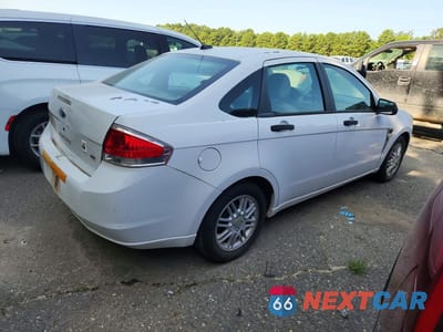 Trzecie zdjęcie samochodu z tyłu: 2008 FORD FOCUS SE VIN:1FAHP35N28W182643 - miniatura