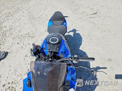 Piąte zdjęcie samochodu w środku: 2025 SUZUKI GSX800 F VIN:JS1EM13BXS7101676 - miniatura