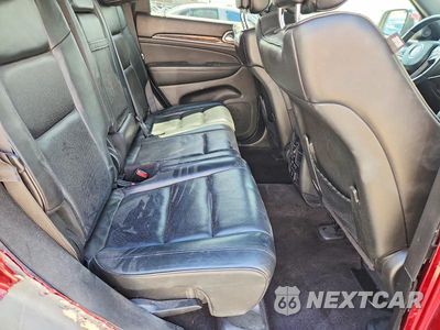 Zdjęcie 10 z 13 samochodu: 2018 JEEP GRAND CHEROKEE OVERLAND VIN:1C4RJECG7JC493928 - miniatura