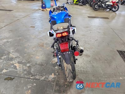 Czwarte zdjęcie samochodu z boku: 2011 SUZUKI GSX-R600 VIN:JS1GN7FA1B2101767 - miniatura