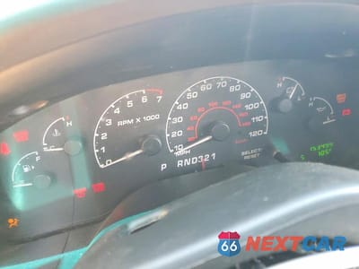 Zdjęcie 9 z 13 samochodu: 2002 FORD EXPLORER XLT VIN:1FMZU73W42ZB66942 - miniatura