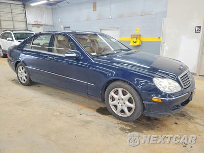 Czwarte zdjęcie samochodu z boku: 2003 MERCEDES-BENZ S 500 4MATIC VIN:WDBNG84J83A372525 - miniatura