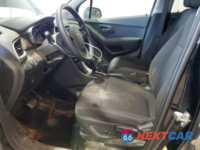Zdjęcie 7 z 13 samochodu: 2020 CHEVROLET TRAX 1LT VIN:3GNCJPSB9LL336617 - miniatura