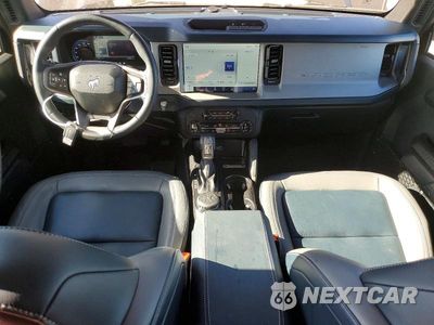 Zdjęcie 8 z 12 samochodu: 2024 FORD BRONCO OUTER BANKS VIN:1FMDE8BH1RLB26539 - miniatura