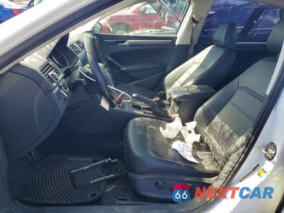 Zdjęcie 7 z 12 samochodu: 2018 VOLKSWAGEN PASSAT S/R-LINE VIN:1VWAA7A36JC036971 - miniatura